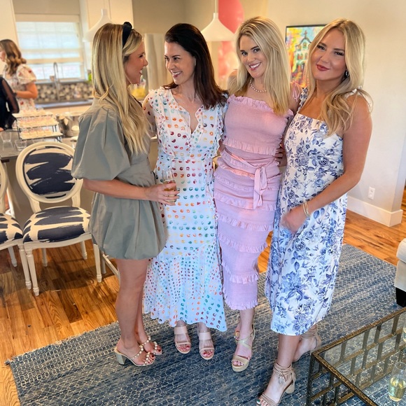 Meet your Posher, Mallory - Picture 7 of 8